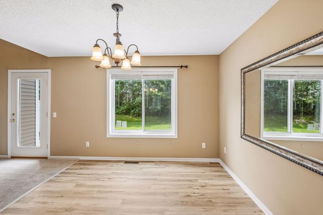 15003 Windemere Lane, Burnsville, MN 55306