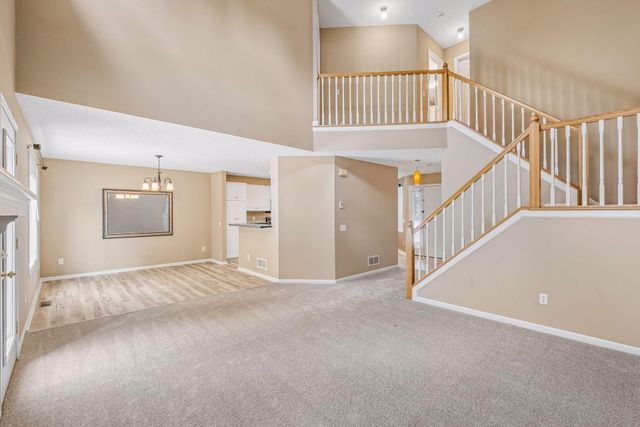 15003 Windemere Lane, Burnsville, MN 55306
