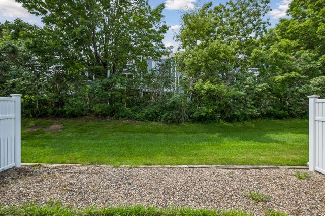 15003 Windemere Lane, Burnsville, MN 55306