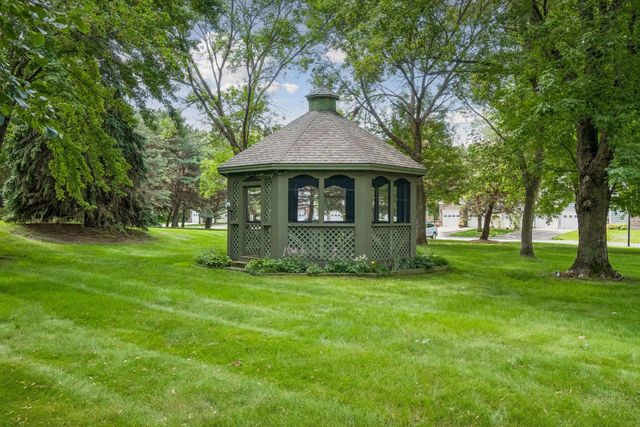 15003 Windemere Lane, Burnsville, MN 55306