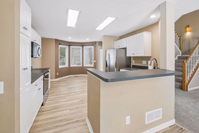 15003 Windemere Lane, Burnsville, MN 55306