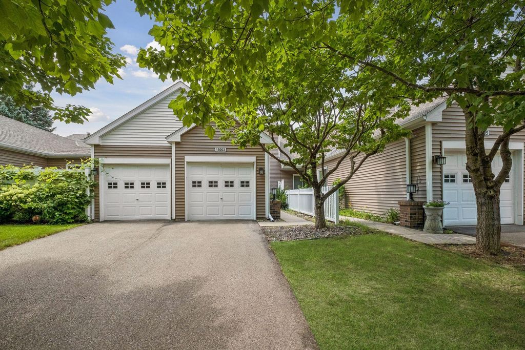 15003 Windemere Lane, Burnsville, MN 55306