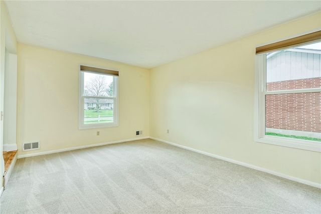 136 Chimney Hill Road, Greece, NY 14612