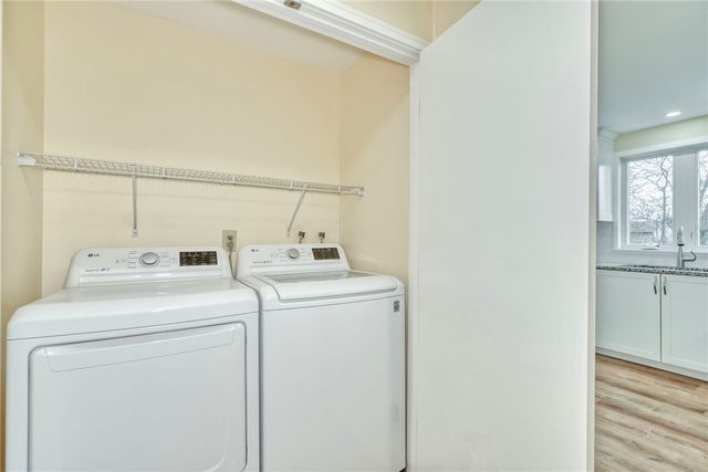 136 Chimney Hill Road, Greece, NY 14612