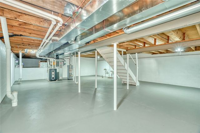 136 Chimney Hill Road, Greece, NY 14612