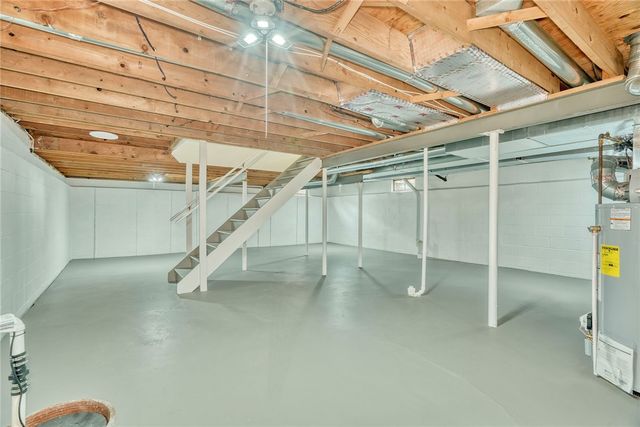 136 Chimney Hill Road, Greece, NY 14612