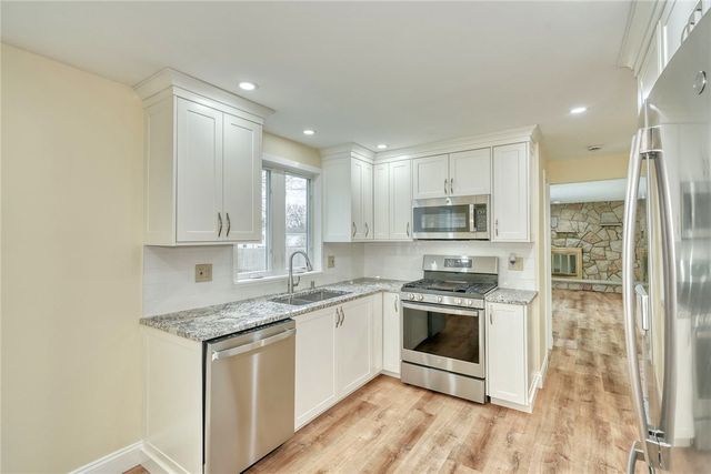 136 Chimney Hill Road, Greece, NY 14612