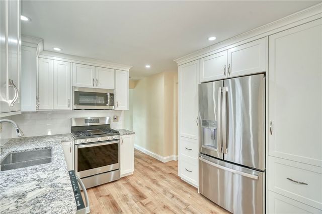 136 Chimney Hill Road, Greece, NY 14612