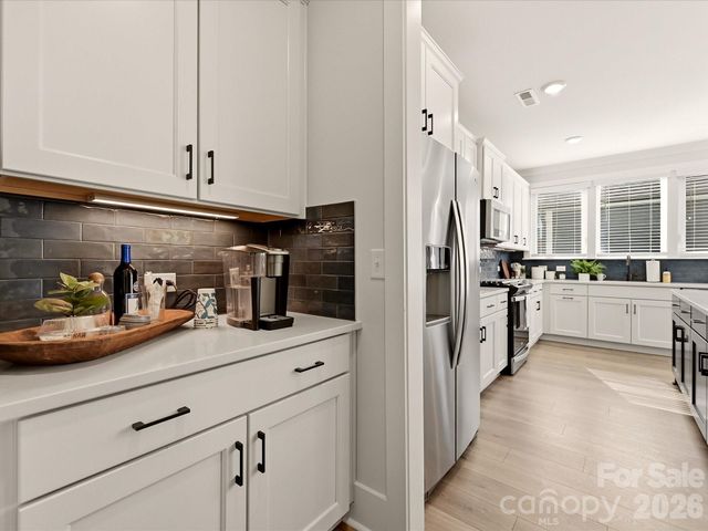2216 Catalina Avenue, Charlotte, NC 28206