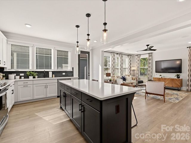 2216 Catalina Avenue, Charlotte, NC 28206