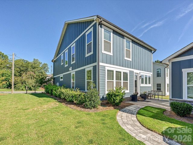 2216 Catalina Avenue, Charlotte, NC 28206
