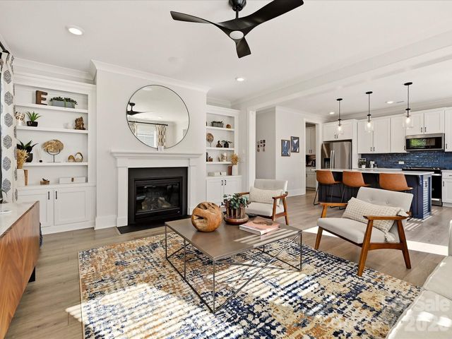 2216 Catalina Avenue, Charlotte, NC 28206
