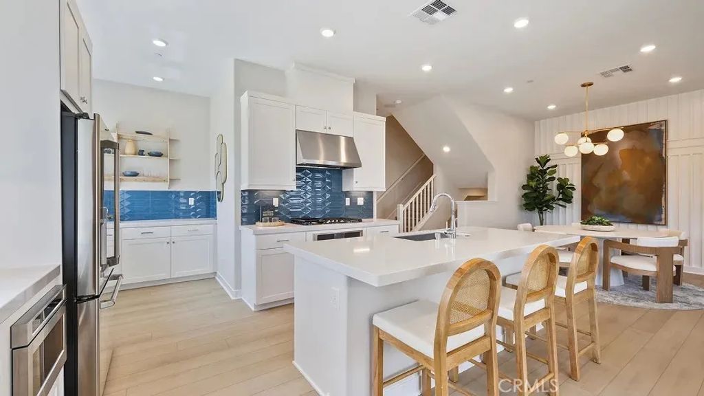 955 Walnut Terrace, Montebello, CA 90640