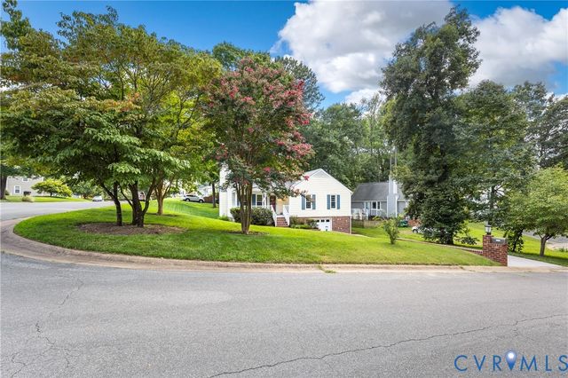 9301 Timber Hollow Ct, Henrico, VA 23060