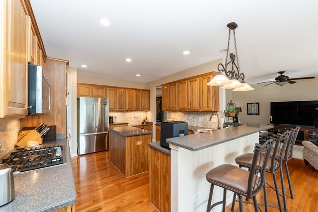 11525 Windsor Court, Huntley, IL 60142