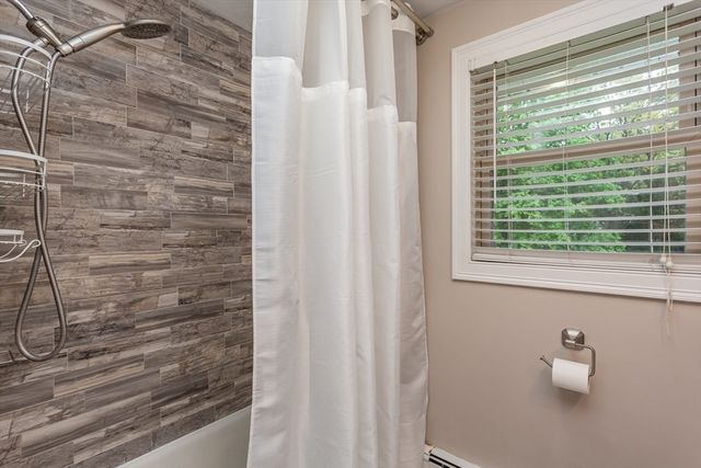 56 Harcourt Ave, Lakeville, MA 02347