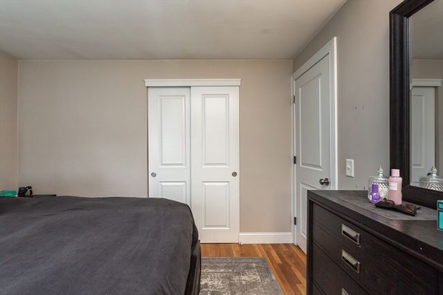 56 Harcourt Ave, Lakeville, MA 02347