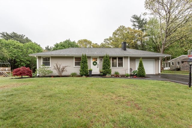 56 Harcourt Ave, Lakeville, MA 02347