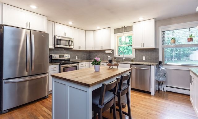 56 Harcourt Ave, Lakeville, MA 02347