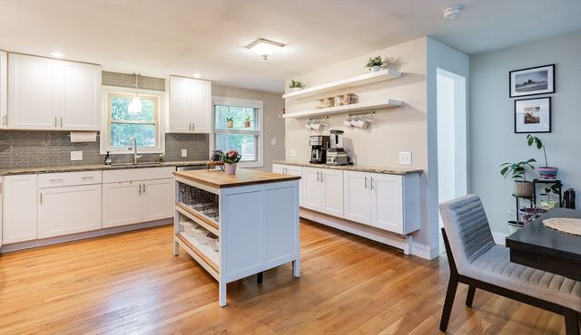 56 Harcourt Ave, Lakeville, MA 02347