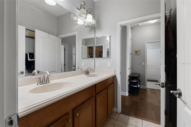 2317 CROSSTON CIRCLE, Orlando, FL 32824