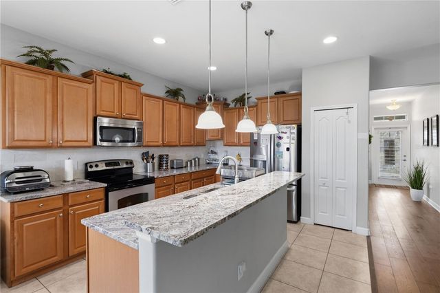 2317 CROSSTON CIRCLE, Orlando, FL 32824