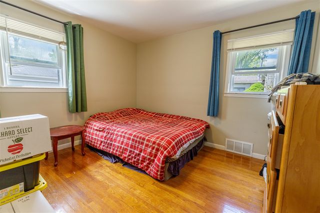 23636 Beverly Street, Saint Clair Shores, MI 48082