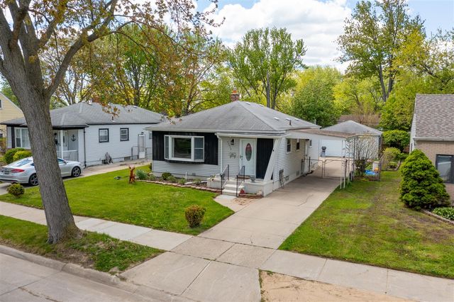 23636 Beverly Street, Saint Clair Shores, MI 48082