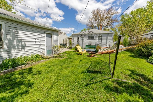 23636 Beverly Street, Saint Clair Shores, MI 48082