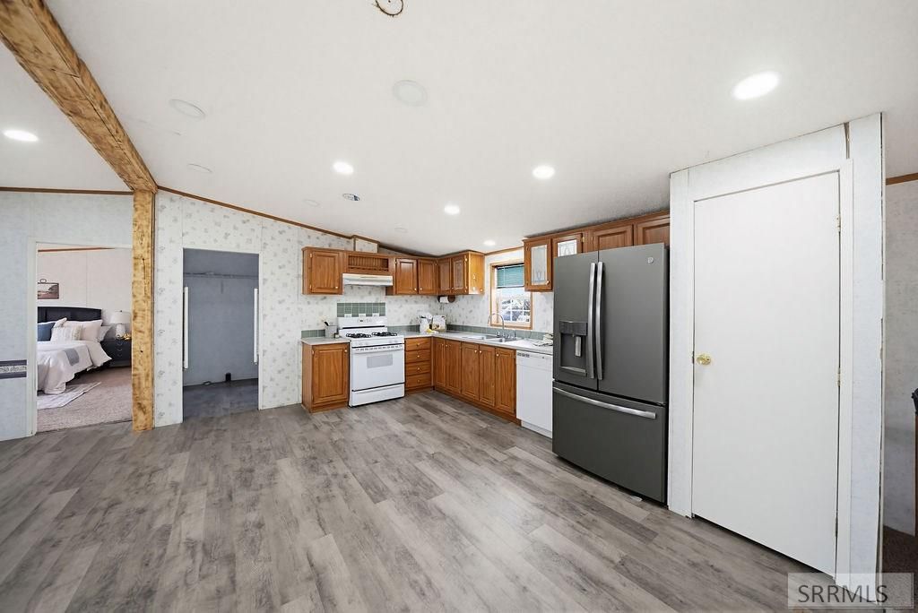 Image 17 of property listing at 4230 E 100 N, Rigby, ID 83442