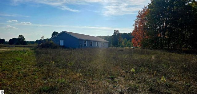 303 Westwood Road, Nw, Alden, MI 49612