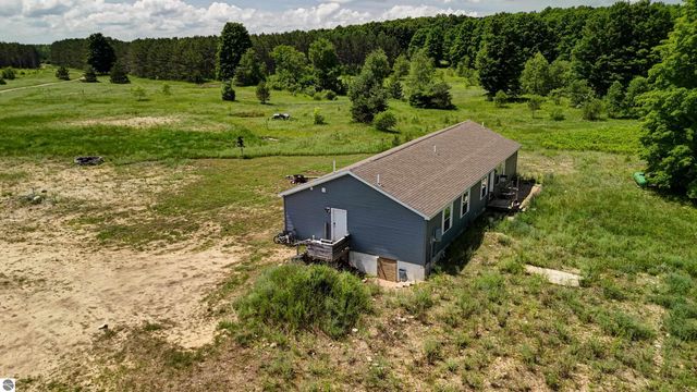 303 Westwood Road, Nw, Alden, MI 49612