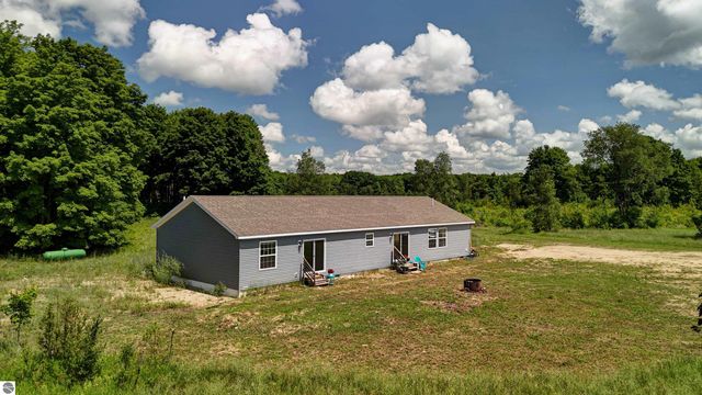 303 Westwood Road, Nw, Alden, MI 49612
