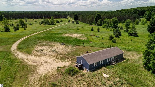 303 Westwood Road, Nw, Alden, MI 49612