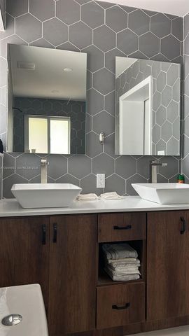 1030 NE 83rd St 0, Miami, FL 33138