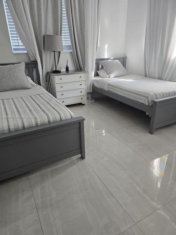 1030 NE 83rd St 0, Miami, FL 33138