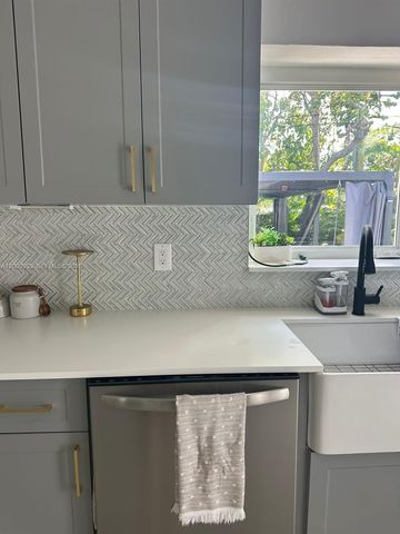 1030 NE 83rd St 0, Miami, FL 33138