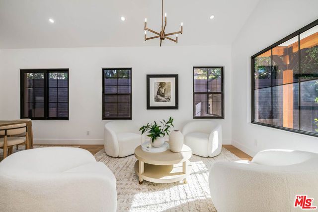 328 Westbourne Drive, West Hollywood, CA 90048