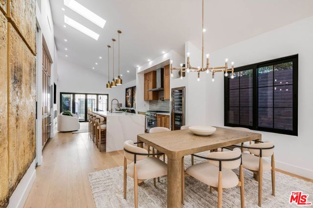 328 Westbourne Drive, West Hollywood, CA 90048