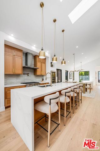 328 Westbourne Drive, West Hollywood, CA 90048