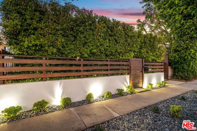 328 Westbourne Drive, West Hollywood, CA 90048