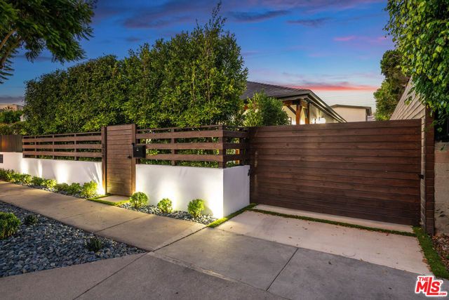 328 Westbourne Drive, West Hollywood, CA 90048