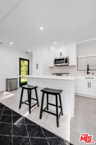 328 Westbourne Drive, West Hollywood, CA 90048