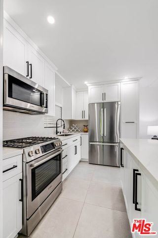 328 Westbourne Drive, West Hollywood, CA 90048