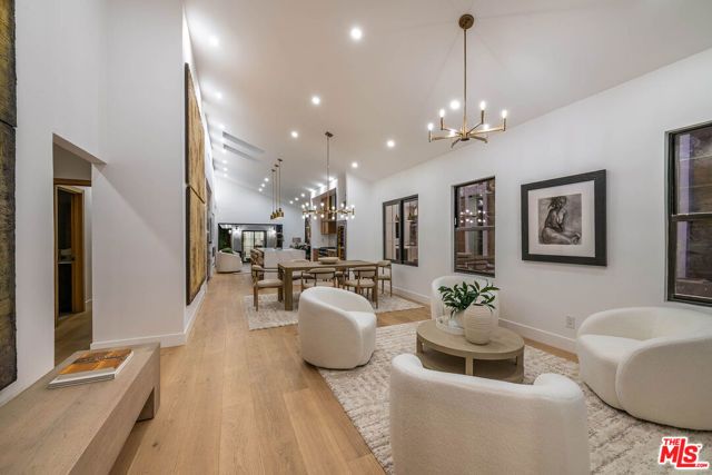 328 Westbourne Drive, West Hollywood, CA 90048