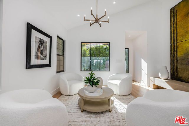 328 Westbourne Drive, West Hollywood, CA 90048