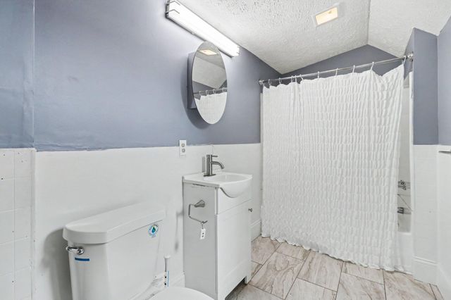 130 4th Avenue, Dayton, KY 41074
