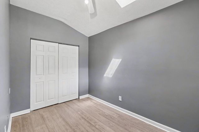 130 4th Avenue, Dayton, KY 41074
