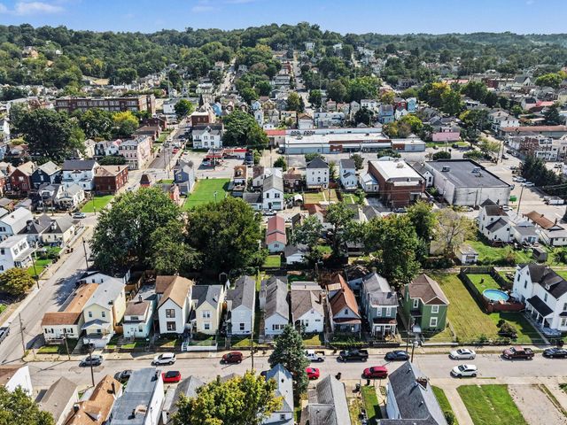 130 4th Avenue, Dayton, KY 41074