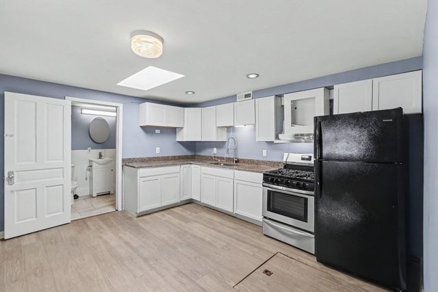 130 4th Avenue, Dayton, KY 41074